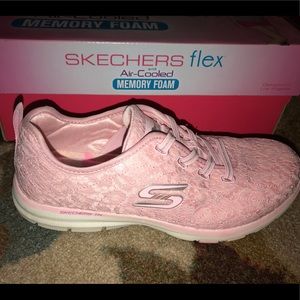 Skechers size 6 1/2 pink lace slide-on tennis shoe